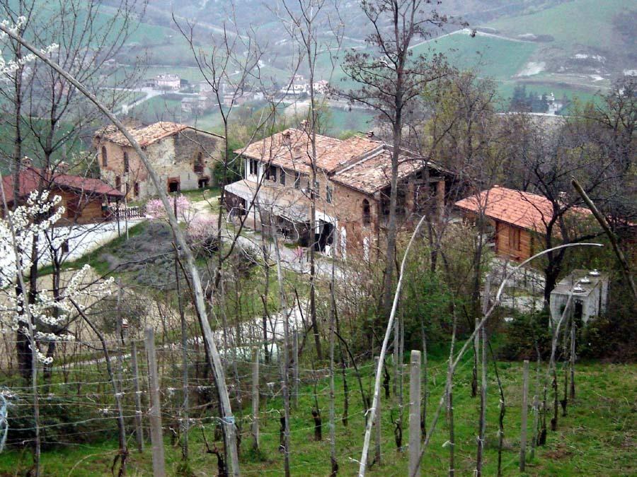 Casa Dell' Abbondanza B&B Agriturismo Vigoleno Exterior photo