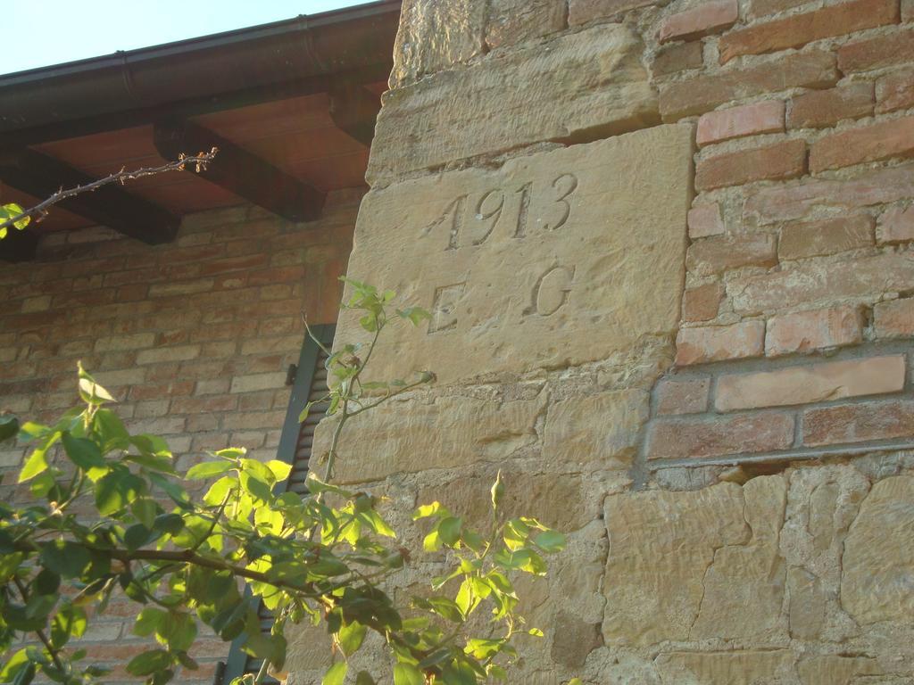 Casa Dell' Abbondanza B&B Agriturismo Vigoleno Room photo